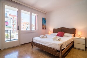 3 quartos, ferros/tábuas de passar roupa, Wi-Fi de cortesia