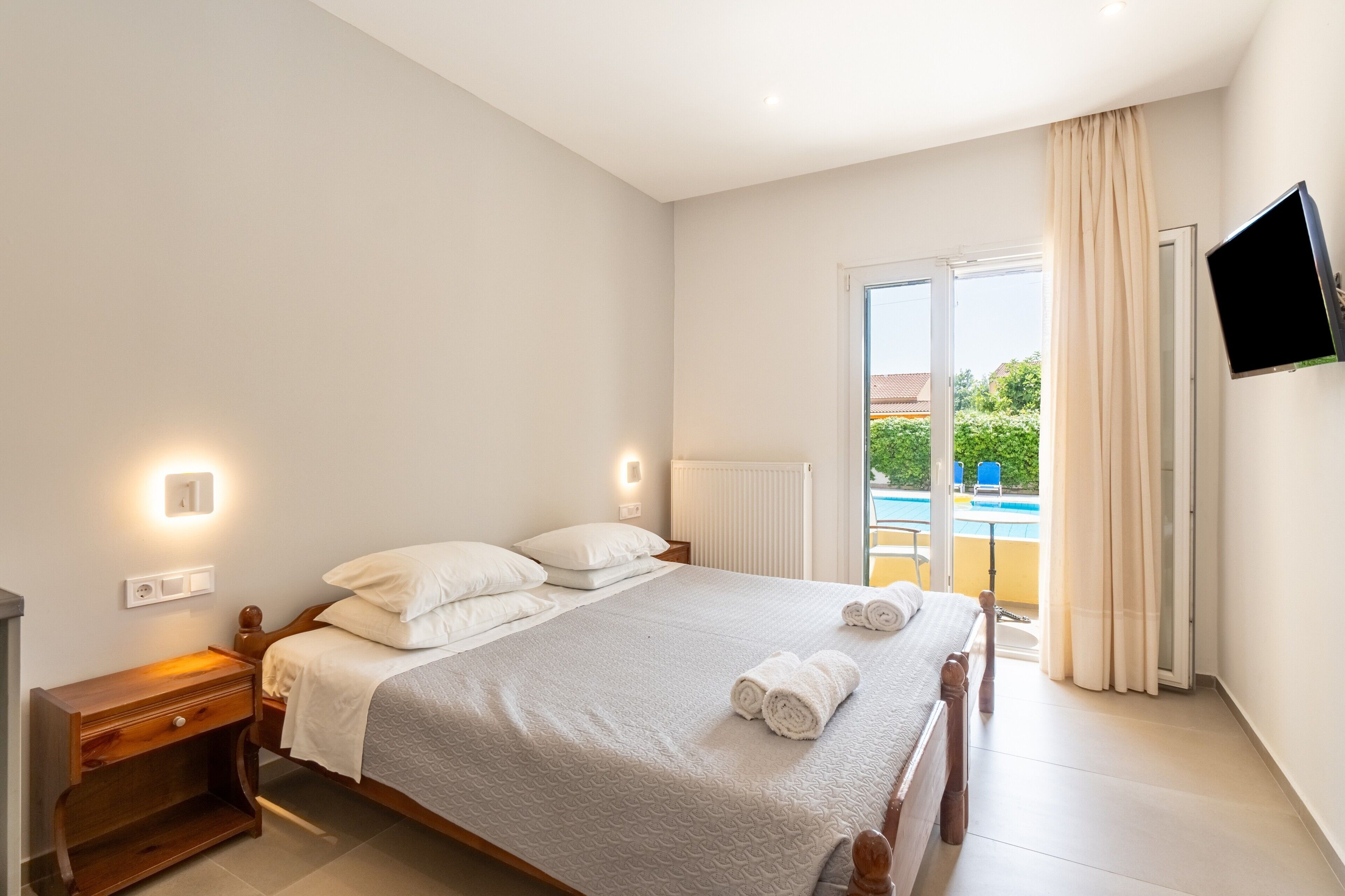 1 室のベッドルーム、アイロン / アイロン台、WiFi (無料)、ベッドシーツ