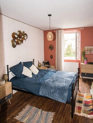 3 chambres, Wi-Fi gratuit, draps fournis