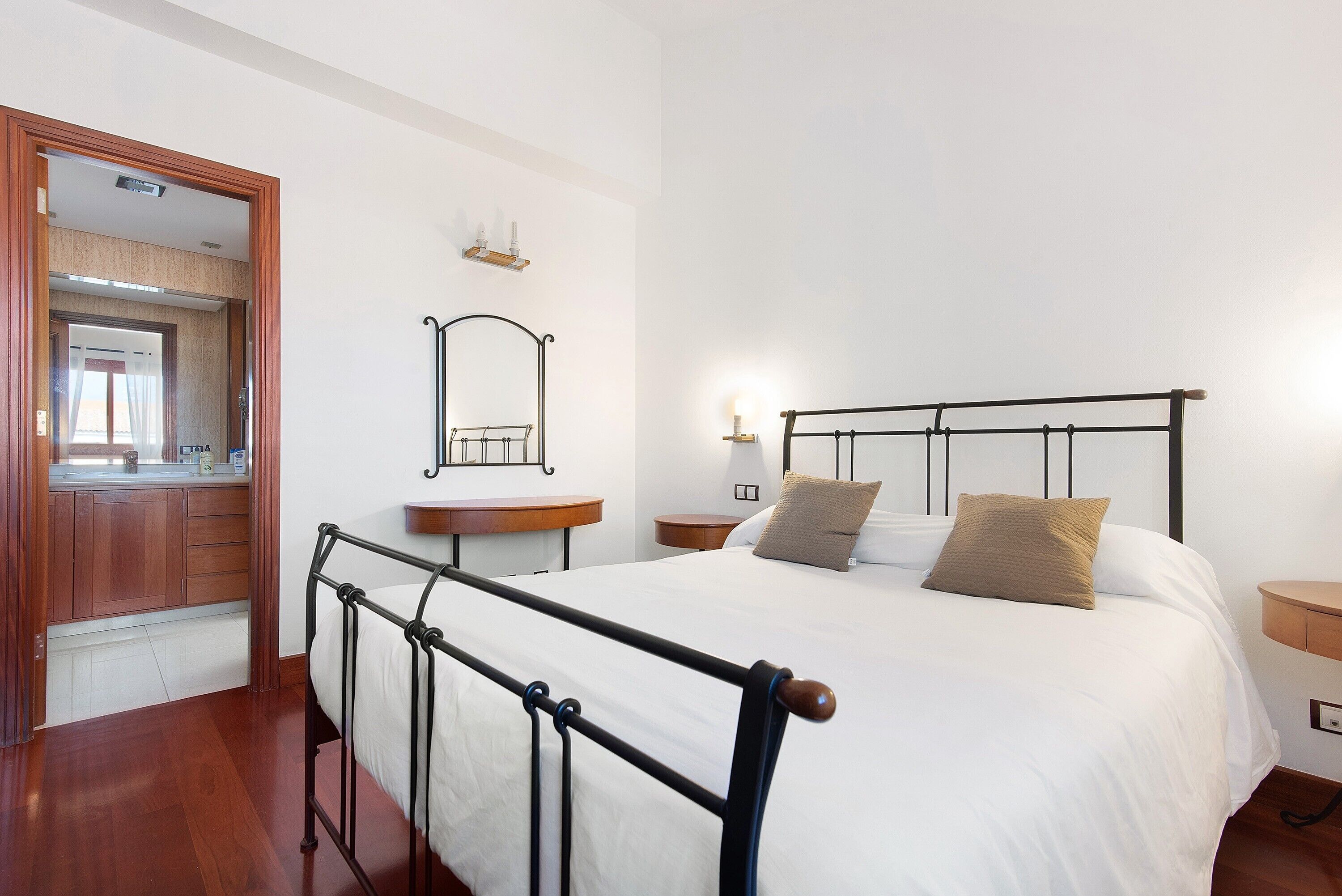 3 Schlafzimmer, Bügeleisen/Bügelbrett, kostenloses WLAN, Bettwäsche