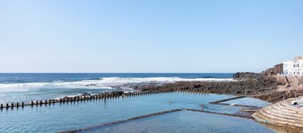 Vacation Home 'Chalet Vacacional El Agujero' with Sea View, Private Pool and Wi-Fi