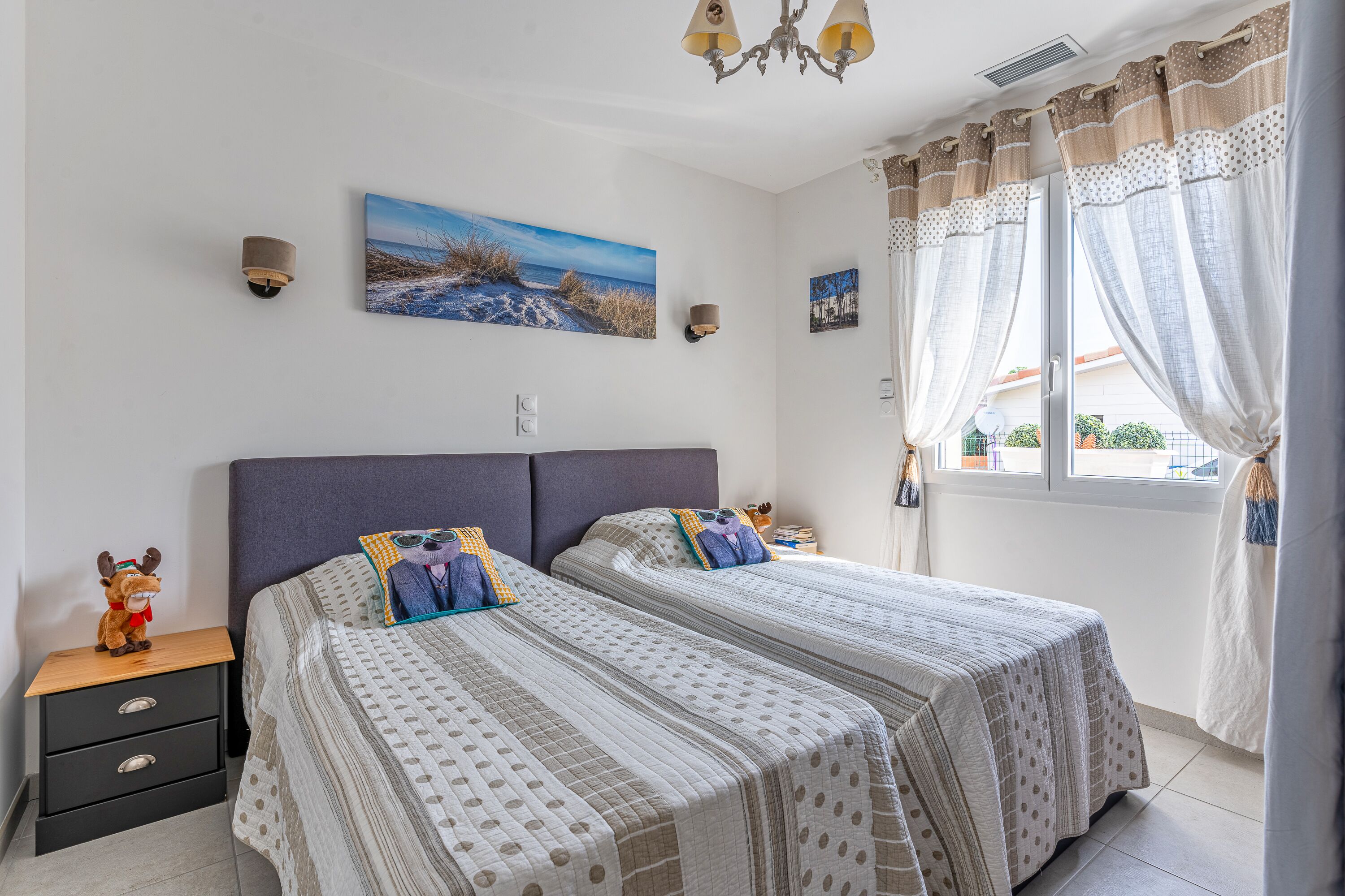 3 bedrooms, iron/ironing board, free WiFi