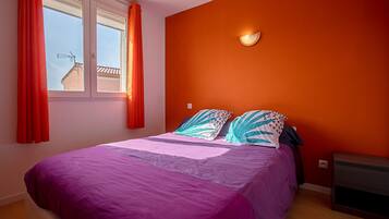 4 habitaciones, tabla de planchar con plancha y wifi gratis