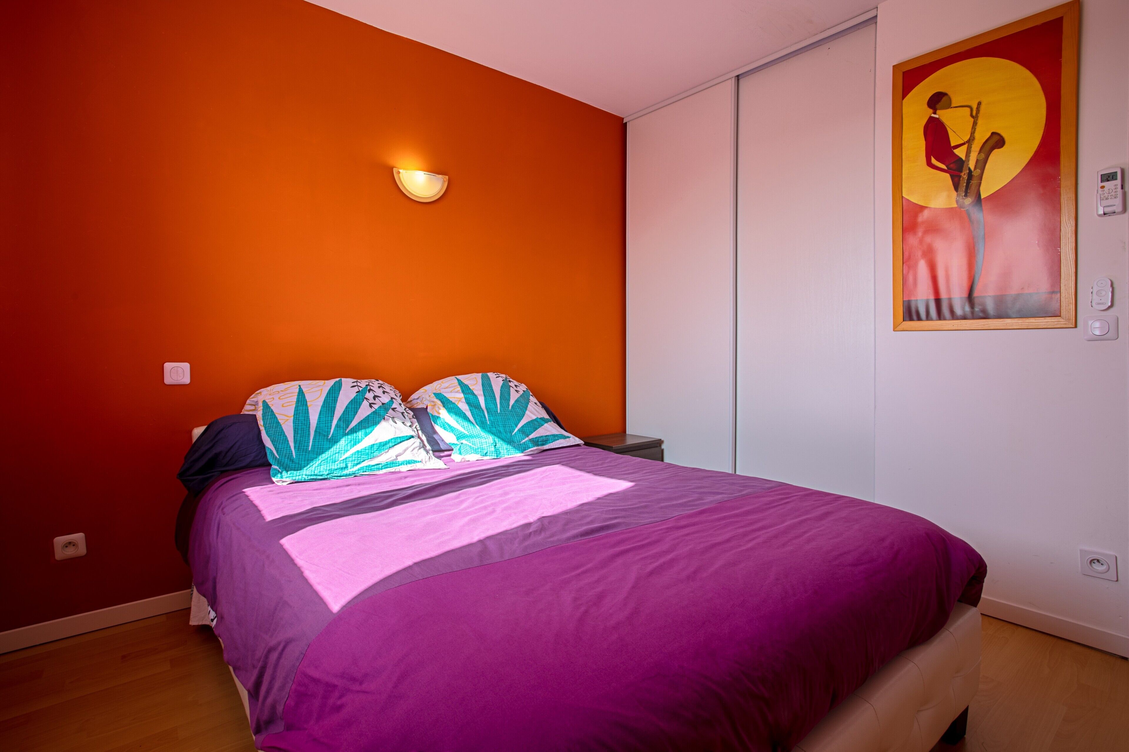 4 habitaciones, tabla de planchar con plancha y wifi gratis 