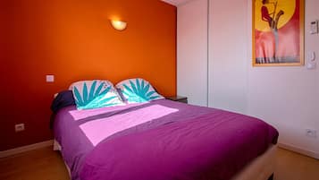 4 habitaciones, tabla de planchar con plancha y wifi gratis