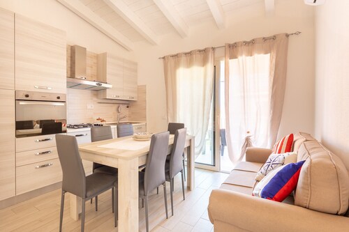 Apartment 'Casa Macis Vista Mare' with Sea View, Private Terrace and Air Conditioning