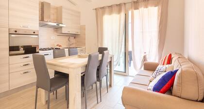 Apartment 'Casa Macis Vista Mare' with Sea View, Private Terrace and Air Conditioning