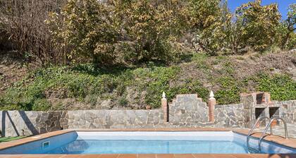 Country House 'La Solana' with Sea View, Private Pool and Wi-Fi