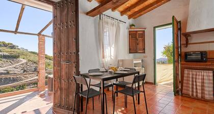 Country House 'La Solana' with Sea View, Private Pool and Wi-Fi