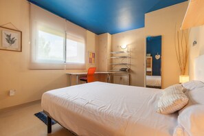 3 habitaciones, tabla de planchar con plancha y wifi gratis 