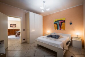 3 camere, ferro/asse da stiro, Wi-Fi, lenzuola