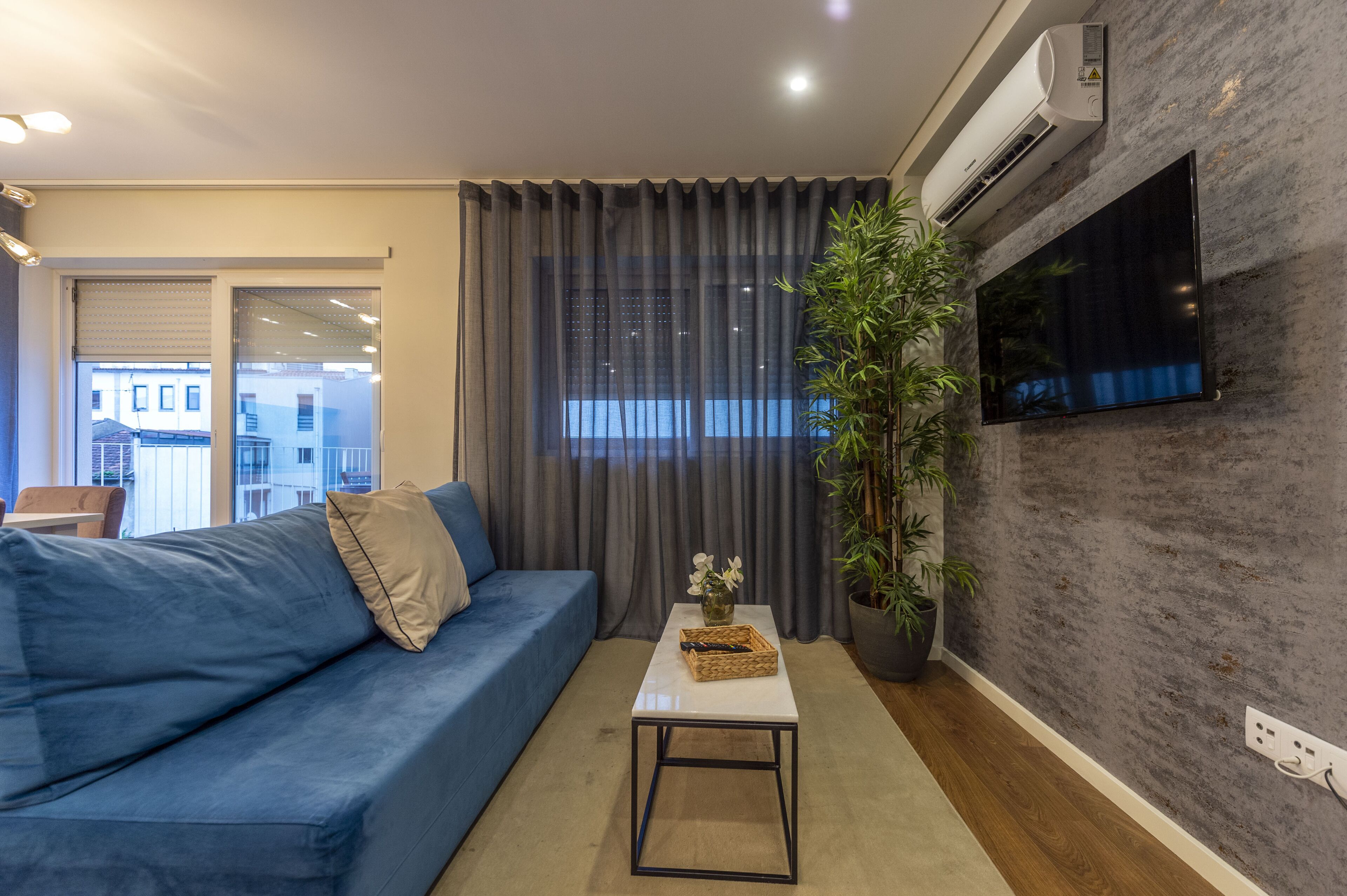 TV, Netflix, serviços de streaming