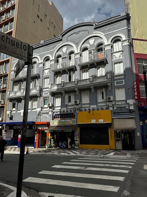 Front of property - Hotel Quintino (São Paulo)