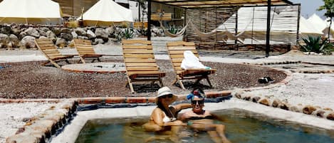 2 outdoor pools
