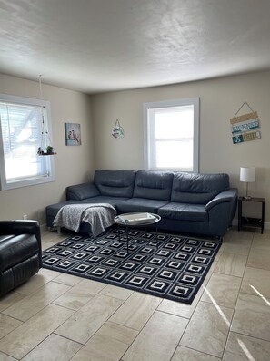 Smart TV - In the ❤️ of Bentonville. Quiet corner 🏠 <Than 5 mins 2 🚴 trails, downtown or HWY (Bentonville)