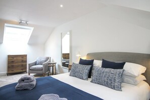 3 bedrooms, free WiFi, bed sheets - 3 bedroom accommodation in Falmouth (Falmouth)