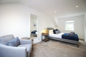 3 bedrooms, free WiFi, bed sheets