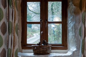 Interior - Glan Lledr - Two Bedroom Cottage, Sleeps 4 (Betws-y-coed)