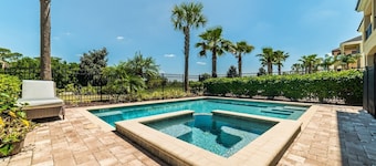 Beautiful Reunion Vacation Home - Pool/Spa/Games - On Jack Nicholas golf course.