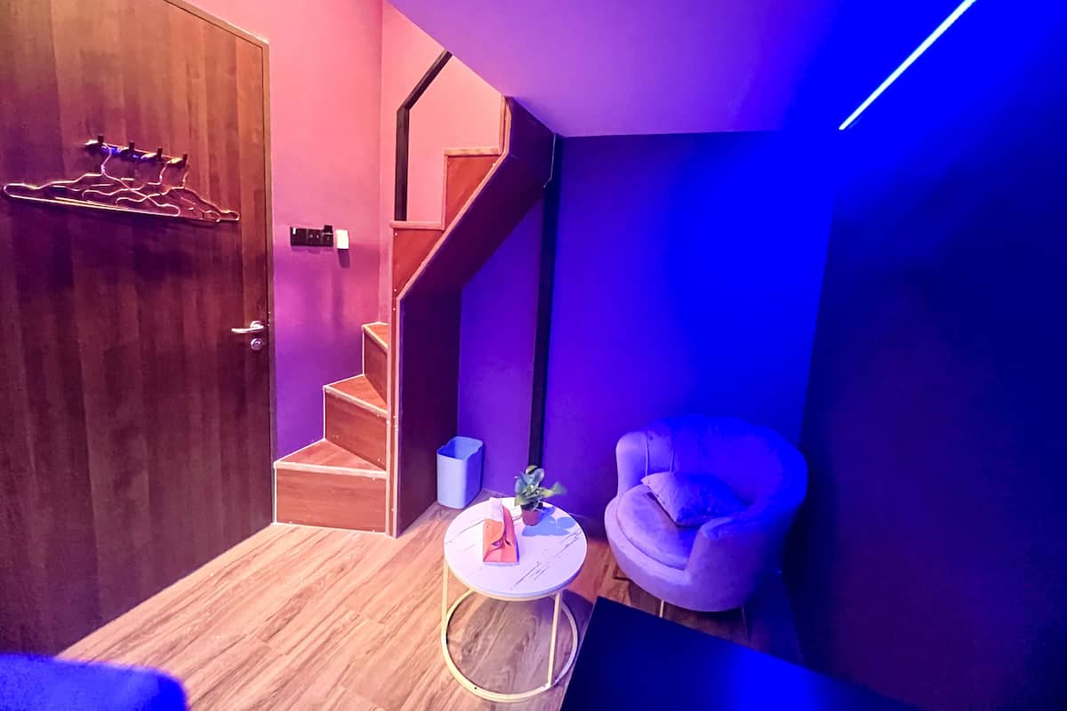 Standard Double or Twin Room, 1 Large Single Bed, Shared Bathroom | Soundproofing, free WiFi, bed sheets