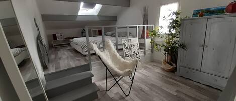 1 quarto, Wi-Fi de cortesia, roupa de cama