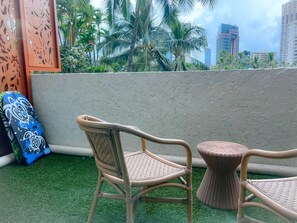 Property grounds - Radiant Luana Waikiki Studio | Private Lanai (Honolulu)