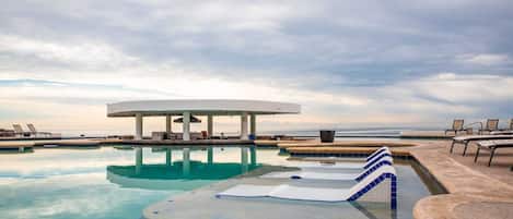 Piscine extérieure, piscine chauffée