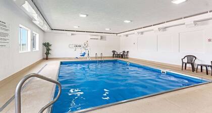 Quality Inn & Suites Ferdinand