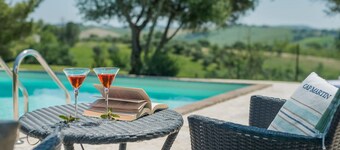 Casa Infinito - 2 bedrooms, panoramic pool, airco, wifi, Marche