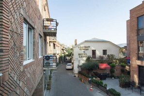 Exterior - Old Tbilisi City Center 2 BR 2 Bathroom Apartment (T'bilisi)