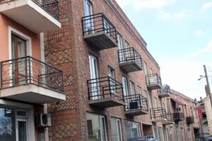Exterior detail - Old Tbilisi City Center Apartment (T'bilisi)