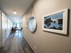Hallway - Long Beach Suites (Gloucester)