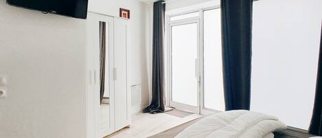 Fer et planche à repasser, Wi-Fi, draps fournis