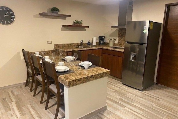 Deluxe Apartment | Private kitchen