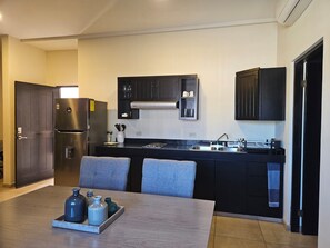 Apartment | Dining - Suites Bahia View (La Paz)