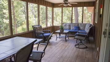 Premium House | Balcony