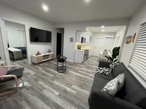 Smart TV 40 pulgadas con canales de televisión digitales, Netflix