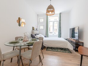 1 bedroom, iron/ironing board, WiFi, bed sheets - Rock in Share - Le Grain de Sable (Thionville)