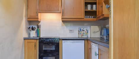 Highchair, cookware/dishes/utensils