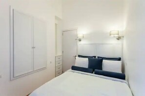 1 chambre, fer et planche à repasser, Wi-Fi
