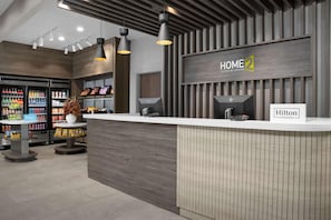 Lobby - Home2 Suites By Hilton Cullman (Cullman)