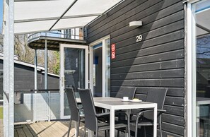 Comfort Cabin | Terrace/patio - First Camp Frigard Flensborg Fjord (Krusaa)