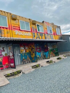 Fachada da propriedade