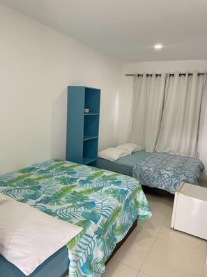 SUITE CASAL | Frigobar, quartos à prova de som, Wi-Fi de cortesia, roupa de cama