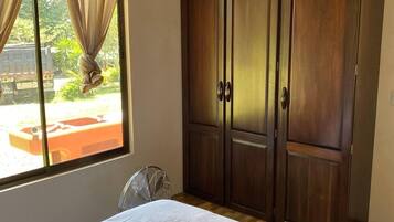 2 chambres, Wi-Fi gratuit, draps fournis