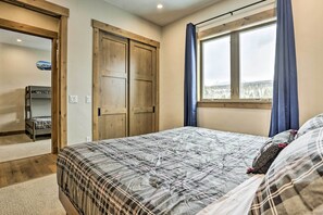 2 chambres, bureau, lit parapluie, Wi-Fi