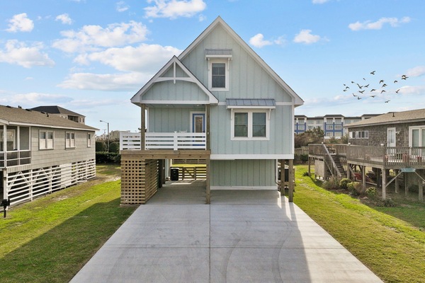 "The Salty Soul" on
E. Fresh Pond Dr. KDH, NC
PLEASE DO NOT PARK ON GRASS.