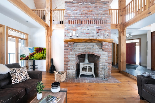 Smart TV, lareira, pebolim