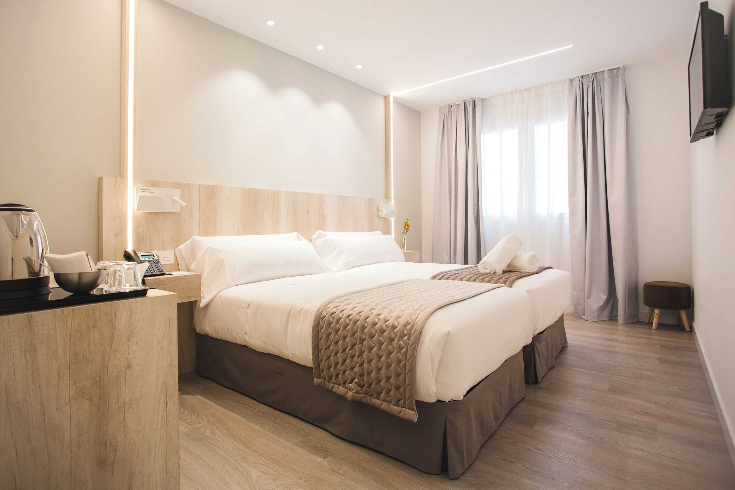 Literie de qualité supérieure, coffres-forts dans les chambres