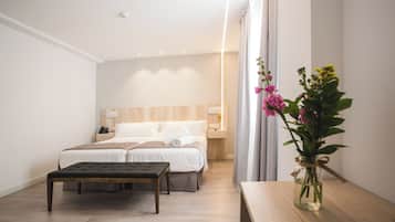 Premium bedding, in-room safe, individually decorated